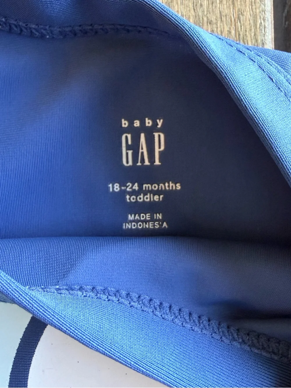 GAP 💙 like